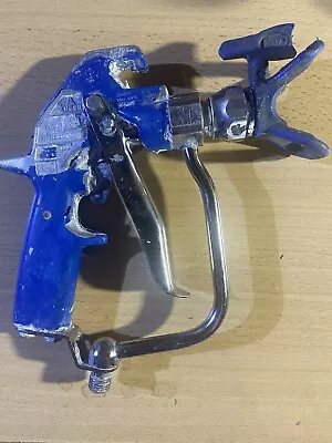 £150 • Buy Graco Tex Spray Gun + Holder + 517 Tip