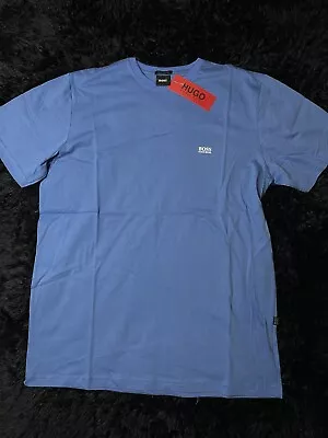 Hugo Boss T-shirt - XL • $35