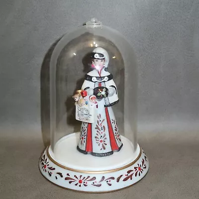 Avon 1999 Mrs. Albee Presidents Club Award Figurine Miniature In Glass Dome • $9.63