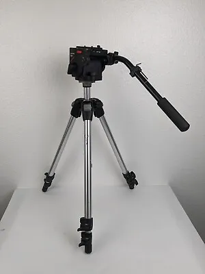 Vtg Manfrotto Italy 3001n Professional Video Tripod With 501 Fluid Head  • $134.99