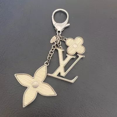 $190.23 • Buy Louis Vuitton M65085 Key Chain Holder Bag Charm White Silver
