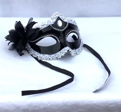 Masquerade/Mardi Gras/Party Halloween Costume Eye Mask Black/White Lace Gem • $4