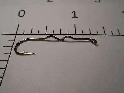 Mustad & Son #6 Popper Fly Tying Hooks Right Angle Double Kink Straight 37120 • $13.99