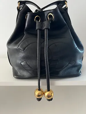 Chanel Women's Bucket Bag Soft Black Leather • £900