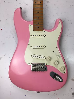 [Project] Fernandes 'The Revival' Electric Guitar (Pink Refinish) • $130.50