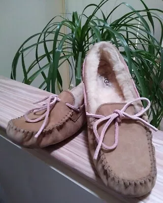 UGG Dakota Sheepskin Suede Slip-on Mocassin Loafer Slipper- Tobacco W Pink Laces • $49.95