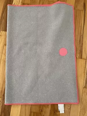 Manduka Yogitoes SimilarYoga Mat Towel Skidless  Grippy 66x24” Gray/Pink Design • $25