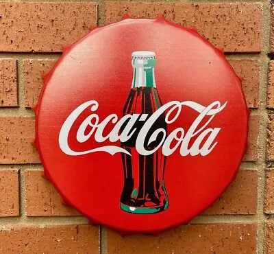 COCA COLA DRINK METAL BOTTLE TOP WALL SIGN 30cm VINTAGE RETRO MAN CAVE • £11.95