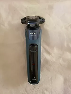 Philips Series 5000 Wet & Dry Electric Shaver - S558220 • $39