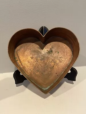 Vintage Medium 8” Signed Michael Bonne Handmade Copper Heart-Shaped Pan/Tray • $45