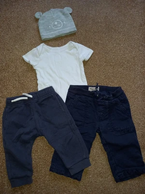£2 • Buy Boys 3-6 Months Bundle, Joggers, Trousers, Bodysuit & Hat
