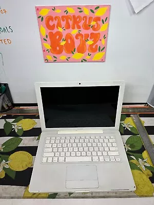 🍋 Apple Macbook Laptop A1181 FOR PARTS AND FOR REPAIRS White Lap Top Computer🍊 • $23.75