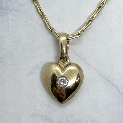 £250 • Buy 9ct Yellow Gold 16  Herring Bone Chain 1 Stone Heart Diamond Pendant 4.5 Grams