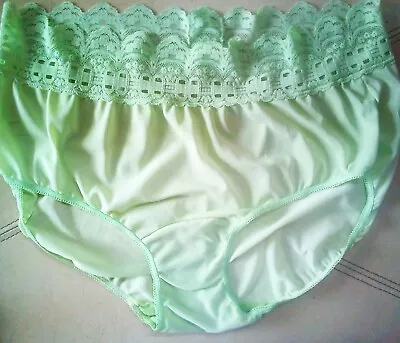 Olga Secret Hugs Green Goddess Scalloped Lace Silky Seamed Bikini Panty~9 • $8.99