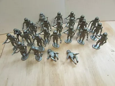 Vintage 1960’s MPC Plastic Space Men Astronauts Silver Astronaut • $5.50