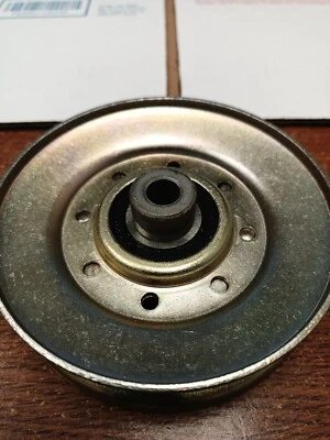$18.90 • Buy 100% Genuine John Deere AM106564 V Belt Idler Pulley