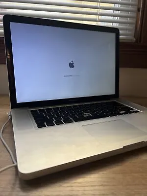 2008 MacBook Pro Laptop Apple Used Working • $70