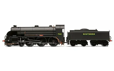 Hornby SR N15 King Arthur Class 4-6-0 742 Camelot Era 3 OO Gauge Train • £175.98