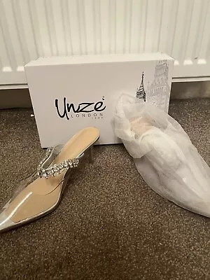 Unze London Silver Heels Size 4 Women’s BRAND NEW NEVER WORN • £29.99