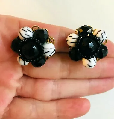 £12.53 • Buy Elegant Vintage 1960's Black White Cluster Beads Stud Earrings – Clips