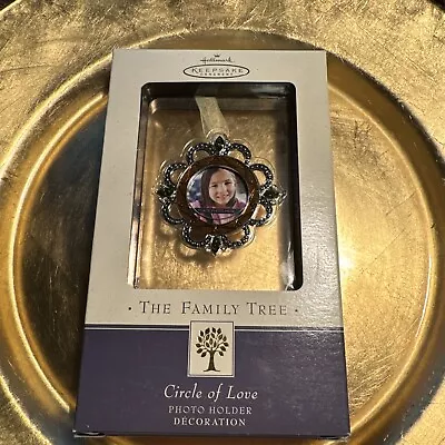 The Family Tree Circle Of Love Photo Holder Ornament Glass & Metal  2002 • $8.95