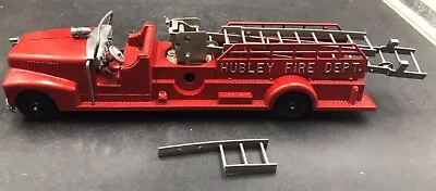 LARGE HUBLEY 1950S FIRE DEPT. NO. 520 Ladder Metal Toy Fire Truck  • $349.84