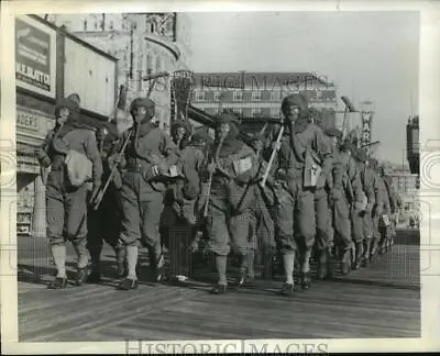 1943 Press Photo Decontamination Squad Of Army Air Forces Tech Training Command • $29.88