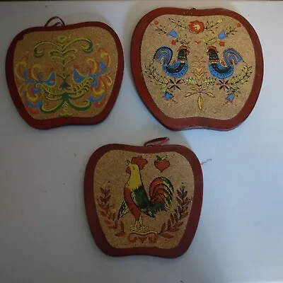 Vintage Set Of 3 Wooden Apple Shaped Cork Trivets With Rooster  Country Decor • $17.99
