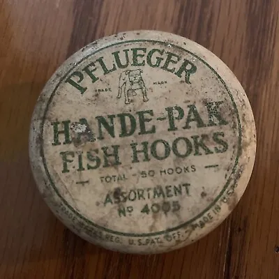 PFLUEGER Hande-Pak Fish Hooks Tin With Fish Hooks - Assortment No. 4005 - 1960s • $6