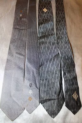 Nice Vintage Lot Of 2 Skinny 60's Retro Men's Suit Ties 1 Metcalf • $16