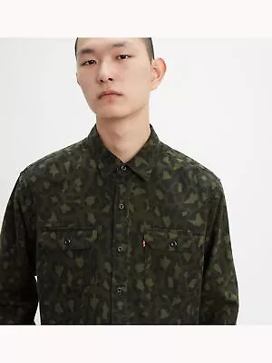 LEVI'S Mens Green Camouflage Collared Classic Fit Dress Shirt M • $11.99