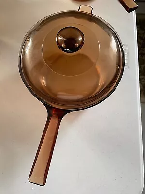 Pyrex Corning Vision Ware Amber Glass 2.5 Liter Sauce Pan/Pot With Lid • $19.99