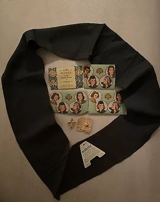 Vintage GIRL SCOUT Collectibles Sash 2 PINS 4 Membership Cards • $6