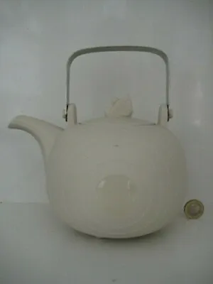 Hornsea Pottery Concept Cream Teapot Swan Lake Martin Hunt & Colin Rawson Design • £44.99