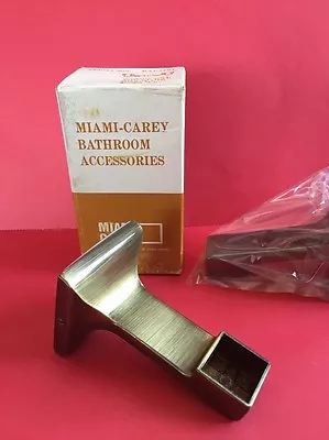 New Old Stock Vintage Miami Carey Towel Bar Brackets Antique Brass 3/4  Nice • $9.95