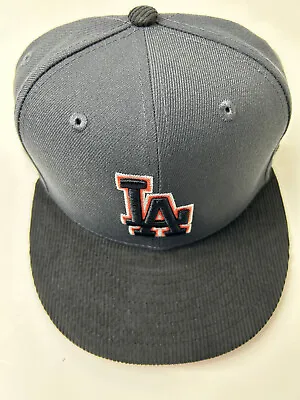New Era La Dodgers 2-tone (charcoal & Black) 59fifty Fitted Hat (size: 7 1/4) • $44.99