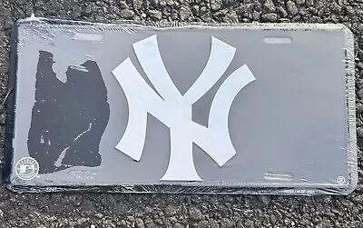 Score Big With Official MLB NY Yankees Metal License Plate - Limited Time Offer • $0.99