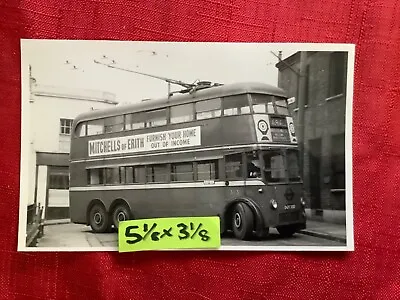 LONDON TROLLEYBUS PHOTO B/W Route 696 Woolwich Parsons Hill No.393 (BX) DGY393 • £0.99