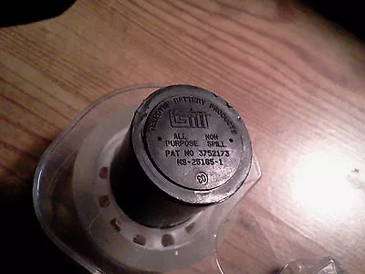 Used Gill (Teledyne) Non-spill Battery Cap P/n MS25185-1  This Auction Is For 1 • $19.95