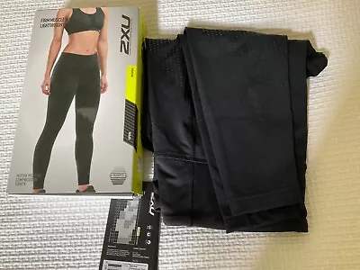 BNWT Womens 2XU Black Dotted Logo Compression Tights Size M • $99