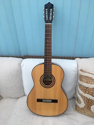 Santos Martinez Guitar SM80 Classic Guitar In Very Good Condition  • £85