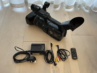Professional Canon XF305E Digital HD Video Camera With Accessories  • £1250