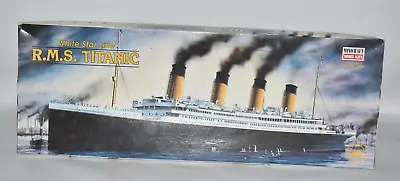 1998 Minicraft  R.M.S. Titanic 1/350 Scale Plastic Model Kit #11312 • $30.56
