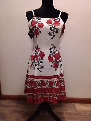 Zaful Forever Young Women's Sundress Ivory Red Florals Sz M • $18