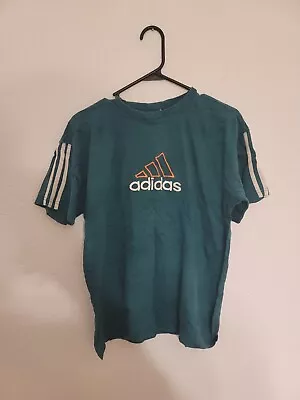 Vintage Adidas T-shirt • $15