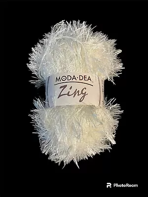 Moda Dea ZING YARN Metallic EYELASH~Pearl~1.76 Oz Skein 87yd New! • $4.95