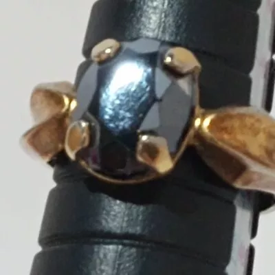 Vintage Estate Signed 18 KTHGE And Black Aurora Borealis Resin Ring Size 4.75 • $13.25