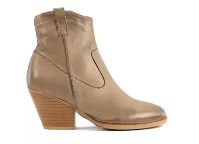 EOS Taupe Leather Boots ‘Vander’ Size 41 • $55