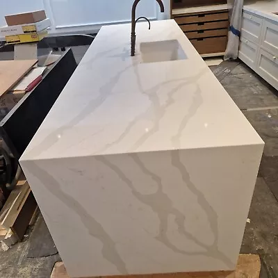 Calacatta Gold Kitchen Worktops Marble  Granite And Quartz Supply And Fit  • £20