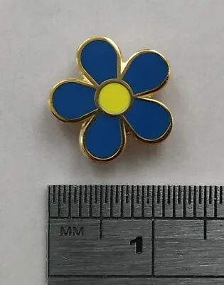 ( 1x ) ✿ Small Masonic Forget Me Not Pin Badge ✿ Gold Plated Lapel Pin • £4.99